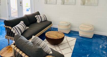 Riverfront Oasis! Sleeps 9