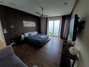 5 عدّة غرف نوم ومكواة/لوح كي وواي فاي مجانًا وملاءات أسرّة