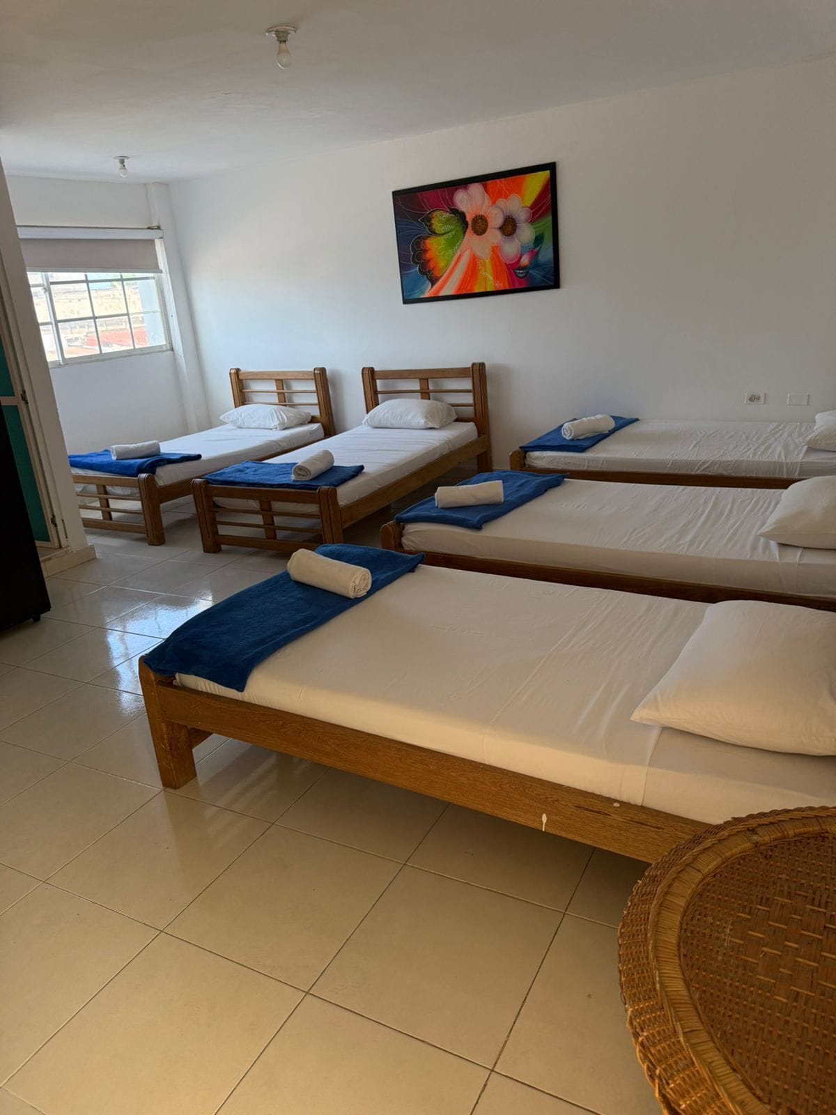 غرفة عائلية | ميني بار وواي فاي مجانًا وملاءات أسرّة