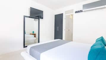Superior Double Room | Minibar, free WiFi, bed sheets