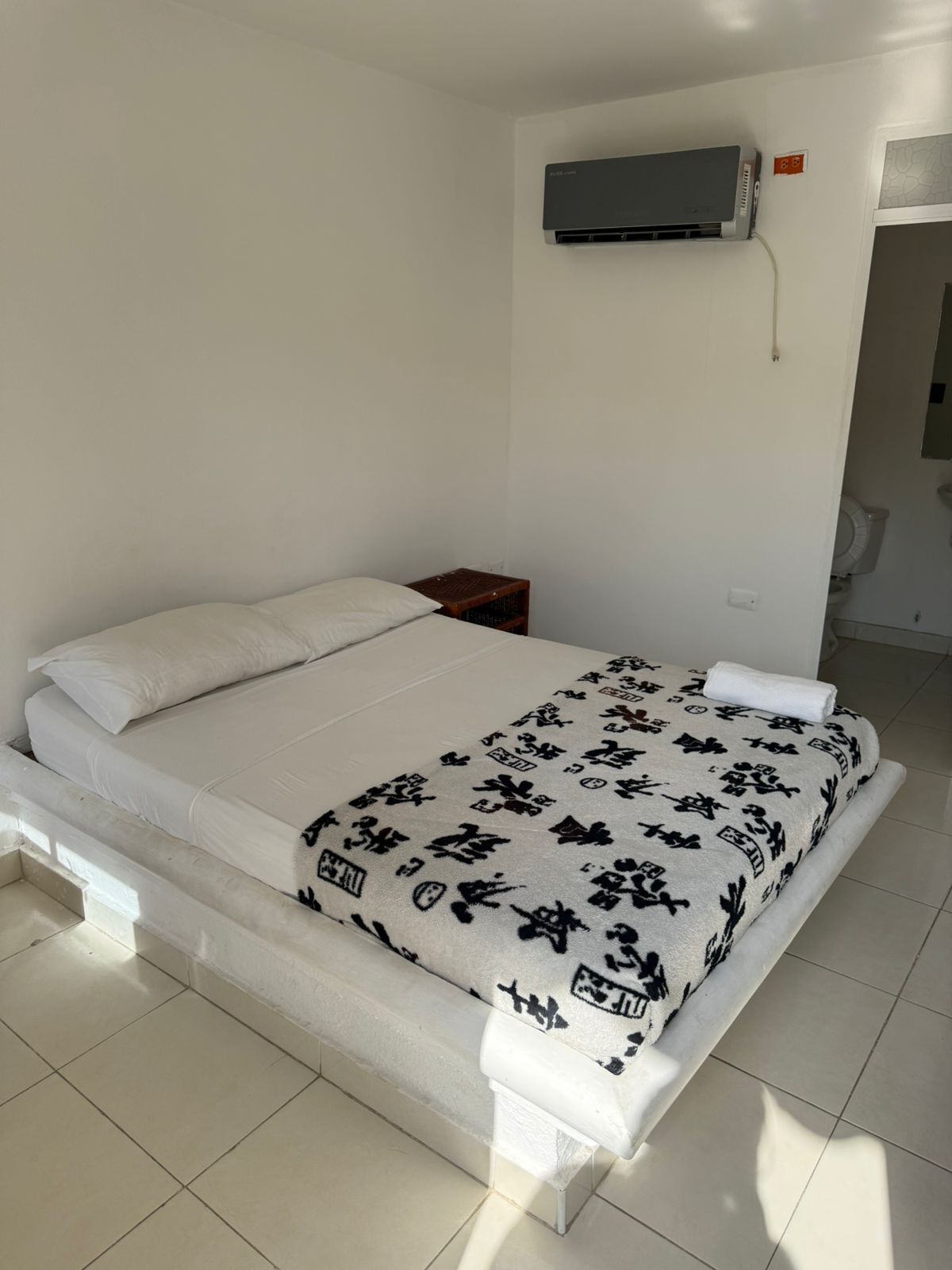 غرفة عادية | ميني بار وواي فاي مجانًا وملاءات أسرّة