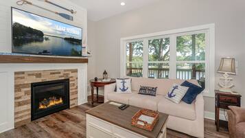 TV connectée, cheminée