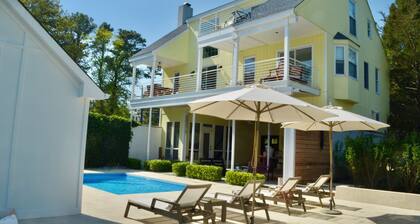 Holidays in the Hamptons! Chic Beach Home mins from Village