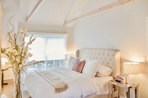 3 soverom, skrivebord, wi-fi (inkludert) og sengetøy