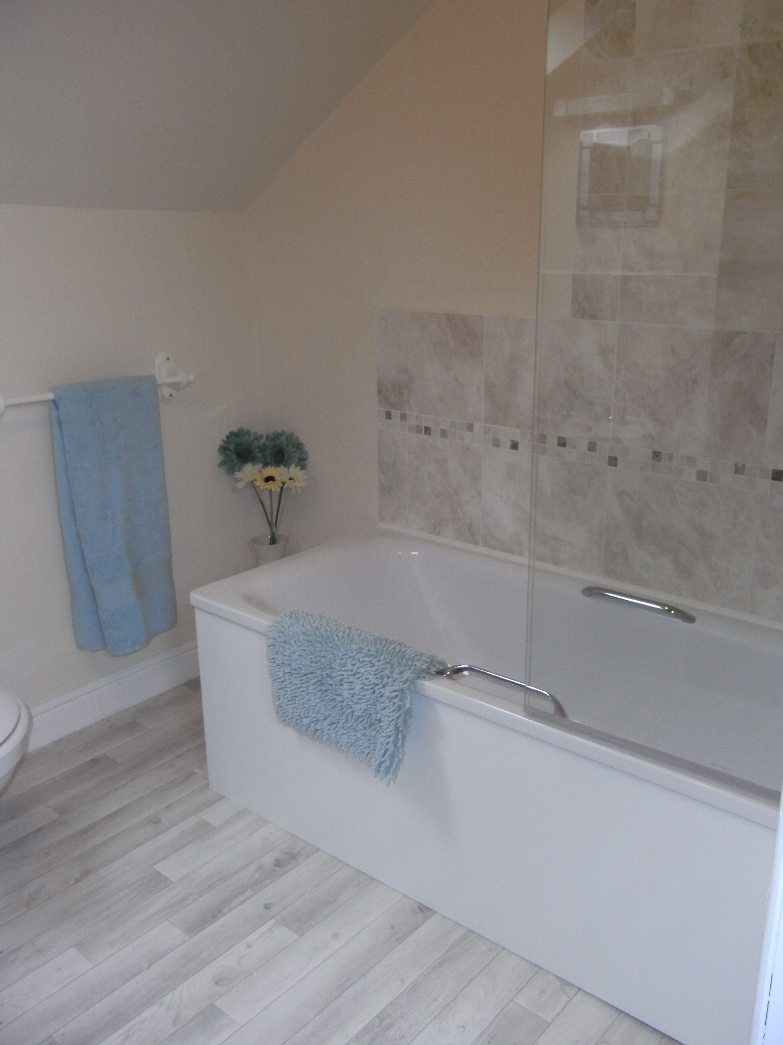 村舍, 3 间卧室 (Granary Cottage) | 浴室 | 吹风机、毛巾