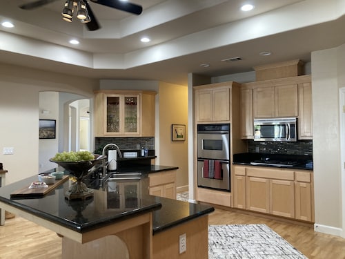 Relaxing and Inviting Home, 2 Prime Suites, seasonally heated pool on 2.5 acre. 