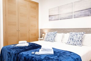2 chambres, fer et planche Ă repasser, Wi-Fi gratuit, draps fournis