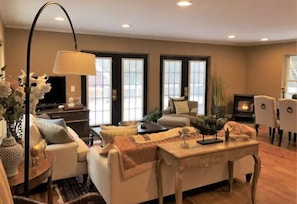 Smart TV, fireplace, video games, books