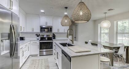 Anchor Away! Lake Tenkiller Getaway!