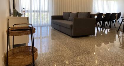 Beachfront with Rooftop