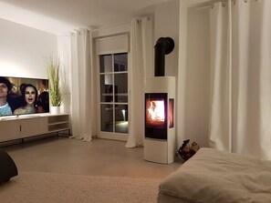 2 Schlafzimmer, Zimmersafe, Schreibtisch, Bügeleisen/Bügelbrett