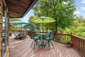 تناول الطعام بالخارج