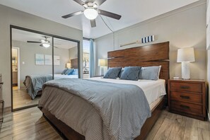 2 bedrooms, desk, iron/ironing board, WiFi