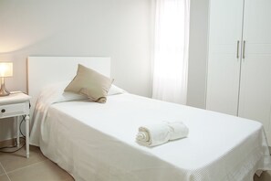 3 bedrooms, WiFi, bed sheets
