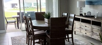 Nice 3 Bedroom, 2 Bath Home, Sleeps 6 w/golf cart