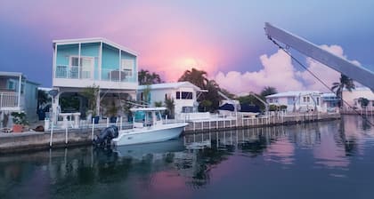 waterfront cottage near key west, sleeps 6