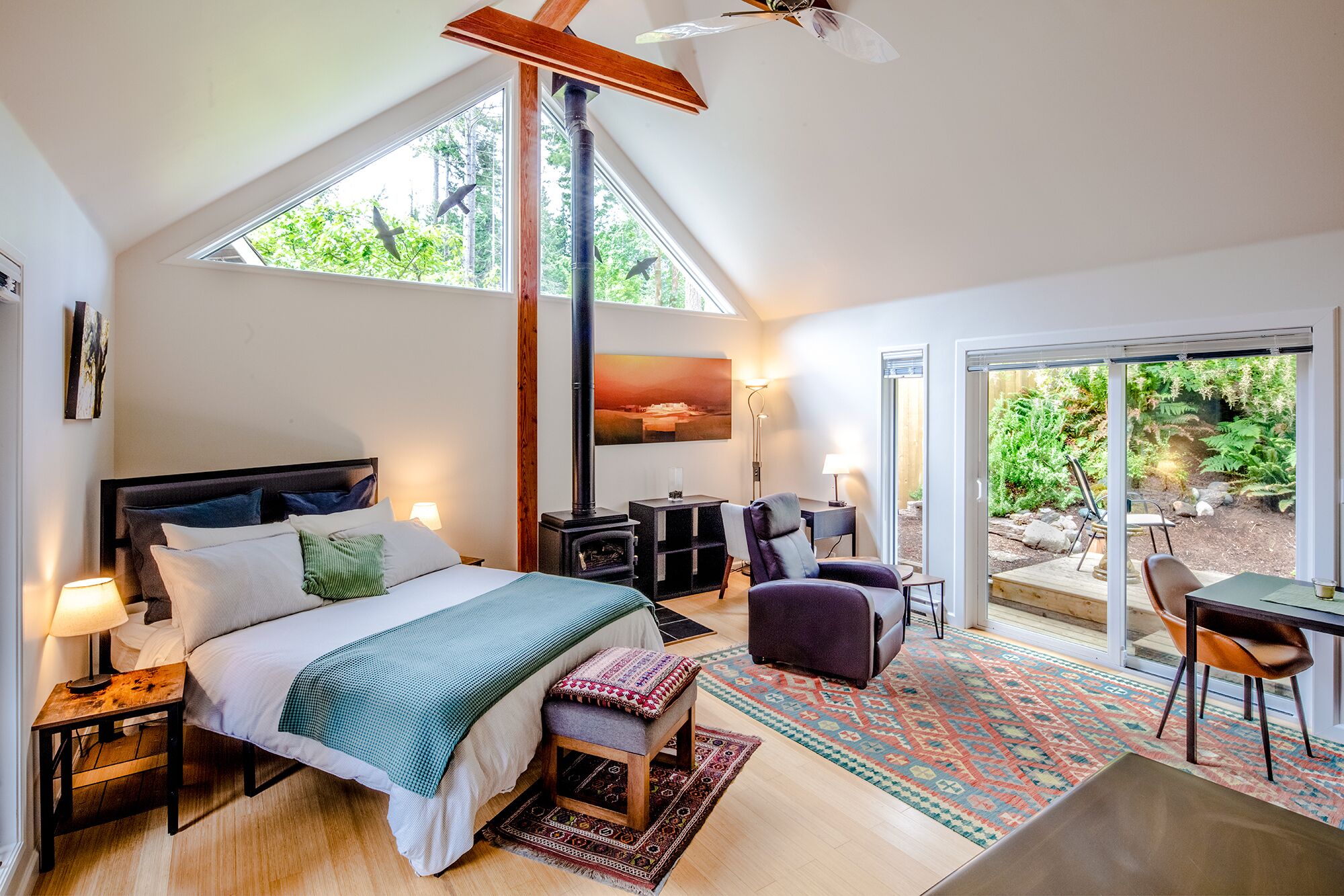 1 chambre, bureau, fer et planche à repasser, Wi-Fi gratuit