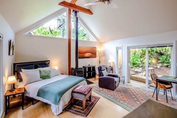 1 bedroom, desk, iron/ironing board, free WiFi