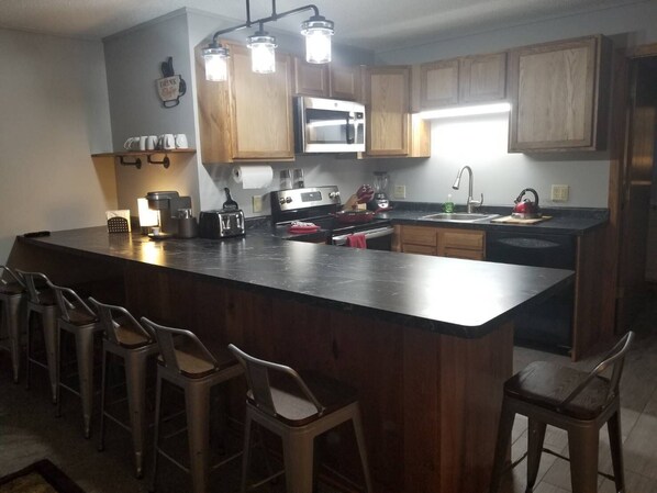 Fridge, microwave, oven, stovetop