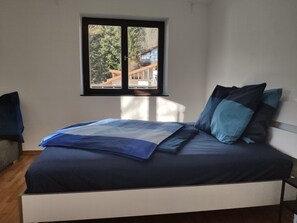 2 Schlafzimmer, Bügeleisen/Bügelbrett, kostenloses WLAN, Bettwäsche