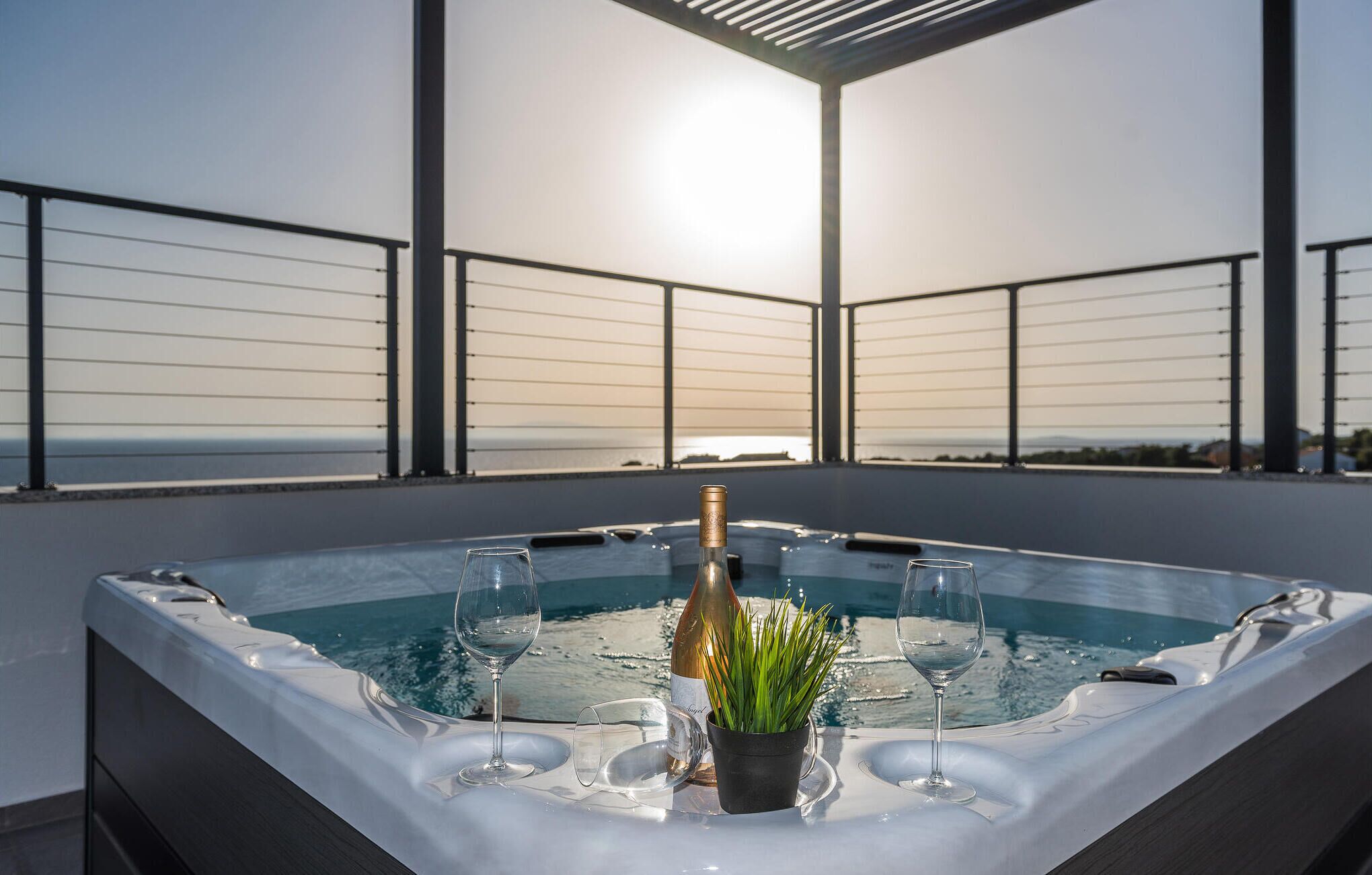 Indoor spa tub
