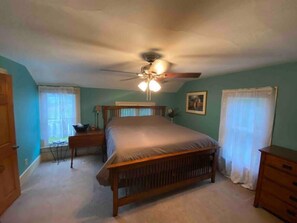 3 chambres, fer et planche à repasser, Wi-Fi, literie fournie