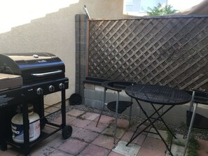 屋外ダイニングエリア