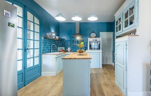 Kjøleskap, ovn og oppvaskmaskin