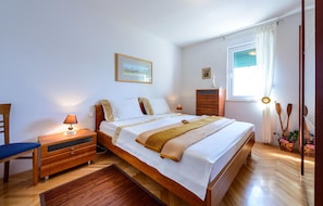 2 bedrooms, free WiFi, bed sheets