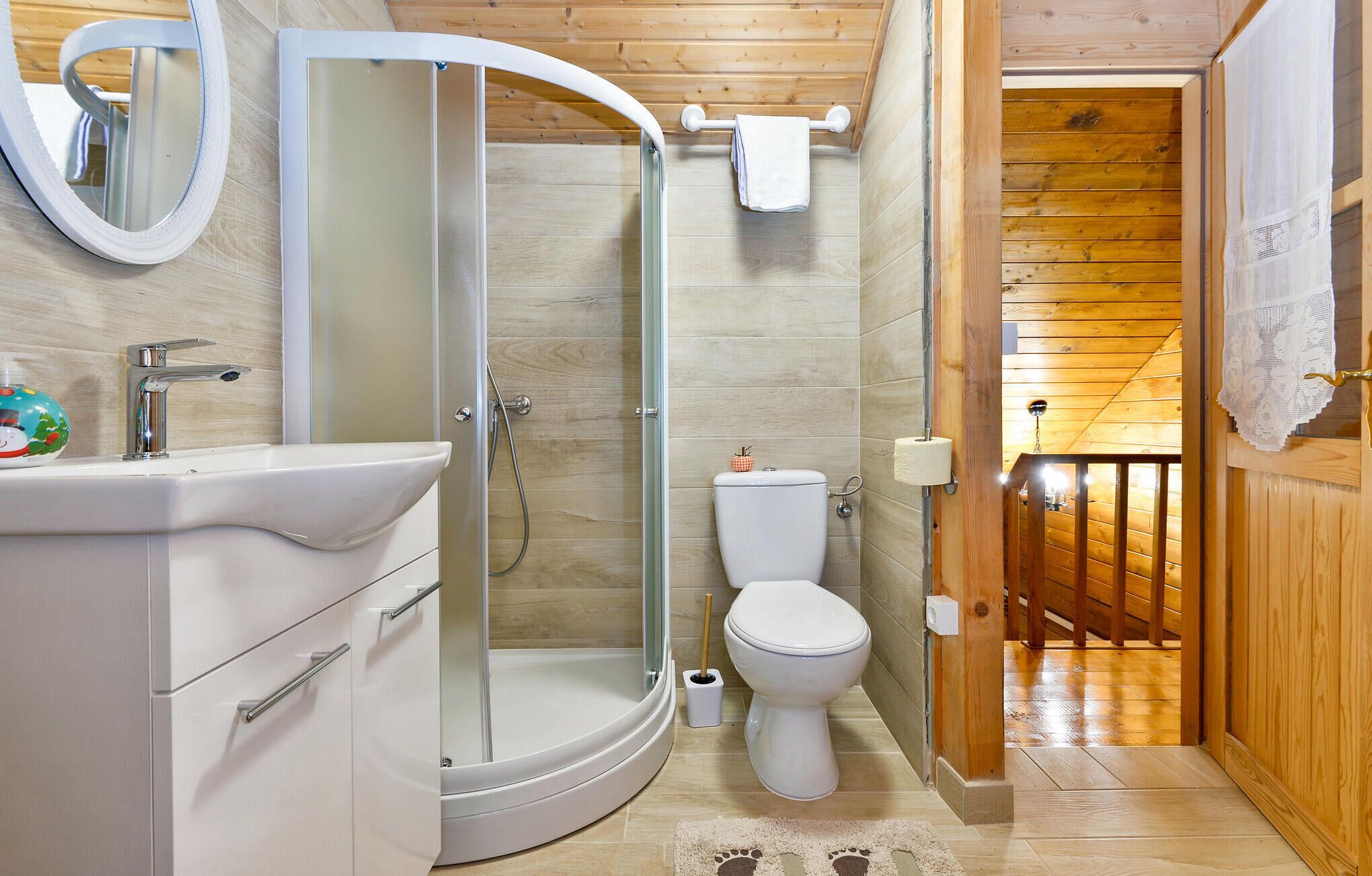 House | Bathroom