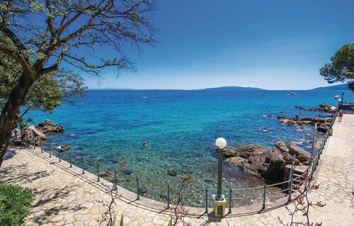 Beautiful Apartment in Opatija With Wifi and 2 Bedrooms