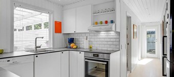 Amazing home in Grenaa with WiFi