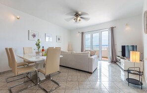 House | Living room