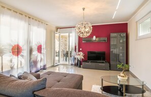 TV, ping pong - 4 bedroom lovely home in Kapelica (Kapelica)