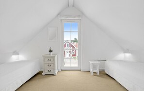 3 bedrooms, travel cot, free WiFi