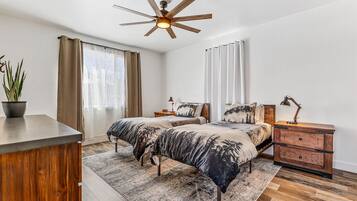 6 bedrooms, iron/ironing board, travel crib, free WiFi