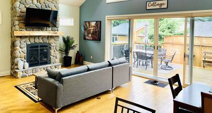 Beautiful Modern Cottage Walking Distance to Beach