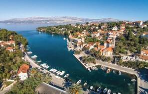 Marina - Pet friendly apartment in Supetar-Splitska (Supetar-Splitska)