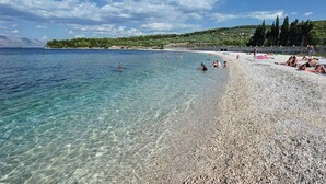 Una playa cerca, pesca
