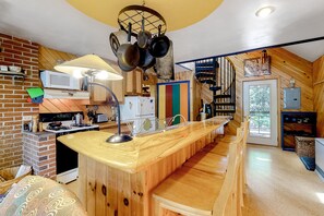 Kühlschrank, Ofen, Herdplatte, Geschirrspüler