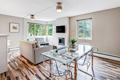 Charming Vintage Condo with Character in Heart of Seattle