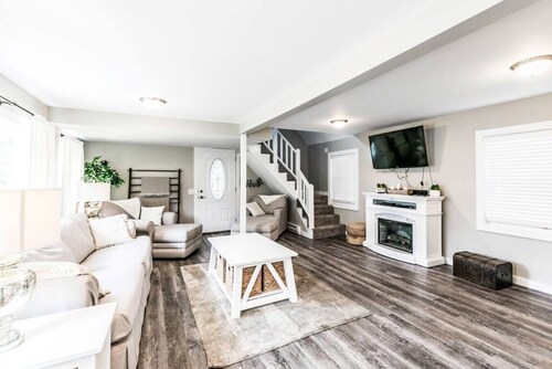 Blue Heron | Family Home by Sylvan Beach|Sleeps 12