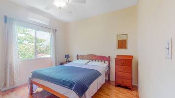 2 bedrooms, Internet, bed sheets