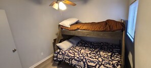 4 Schlafzimmer, Bettwäsche, Rollstuhlgeeignet