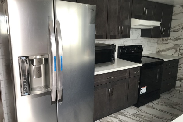 Large LG refrigerator with ice maker