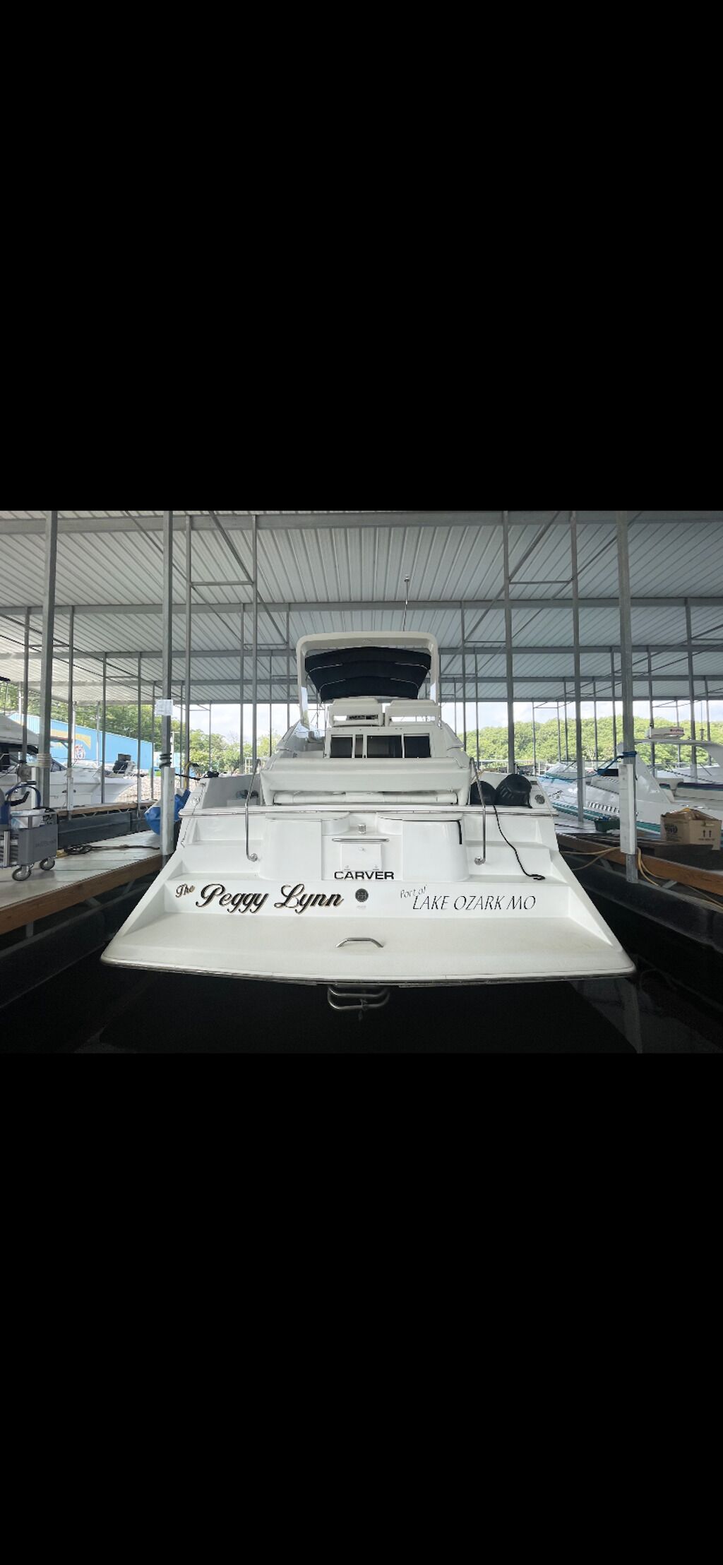 4 Best Houseboat Rentals On Lake of the Ozarks, USA Updated 2024