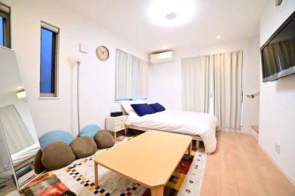 3 間睡房、書桌、免費 Wi-Fi、床單