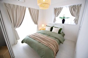 2 bedrooms, desk, iron/ironing board, free WiFi
