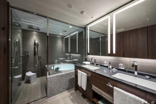 Suite, Non Smoking | Bathroom