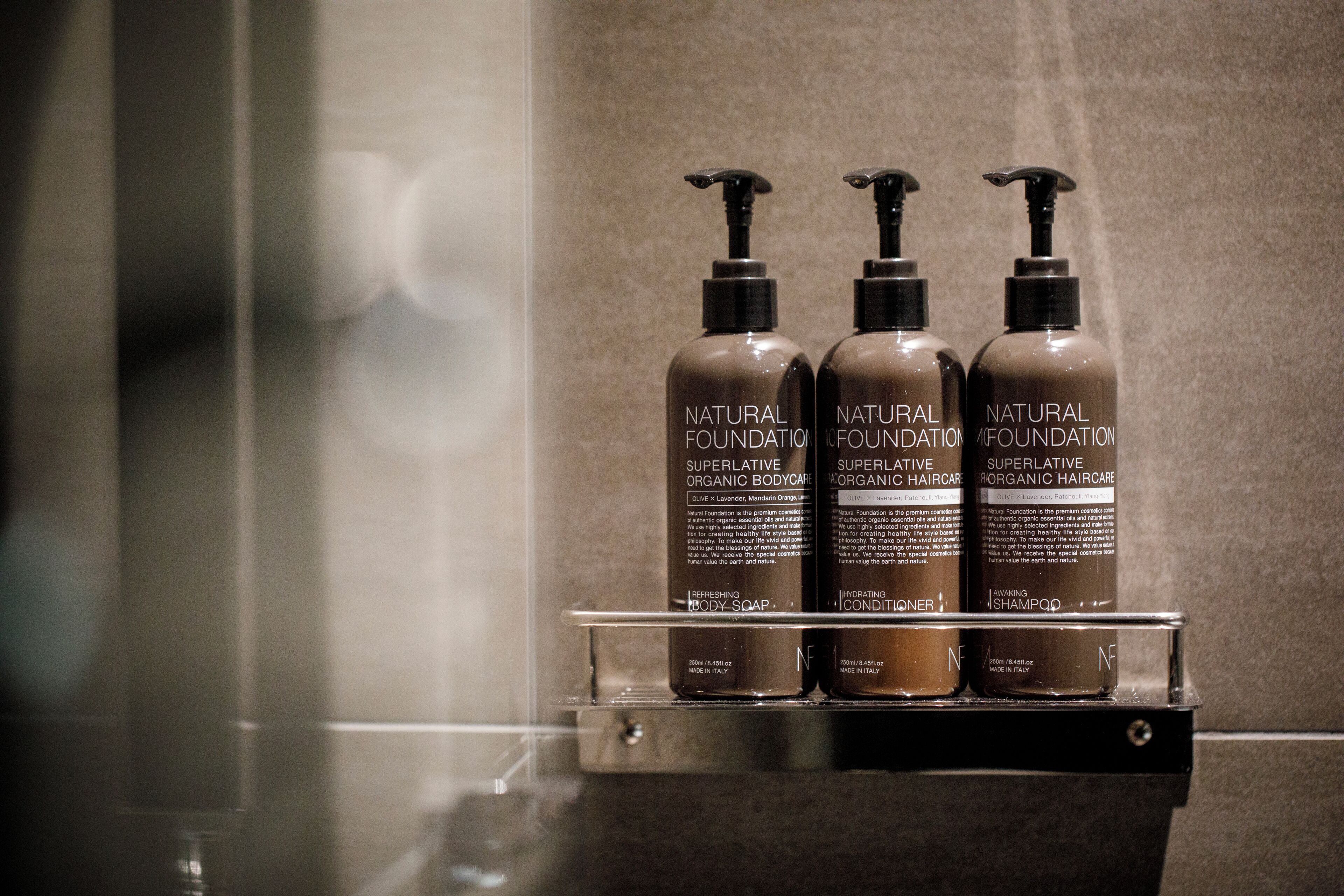 separate bathtub and shower, free toiletries, hair dryer, slippers